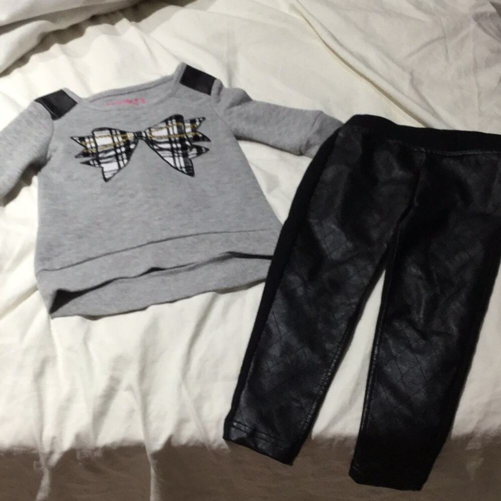 high low bow top w/pleather legging worn once